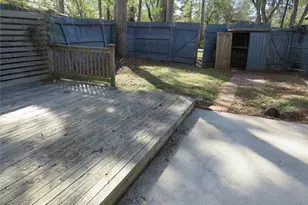 1505 Oakridge Dr, Dickinson, TX 77539 - Photo 16