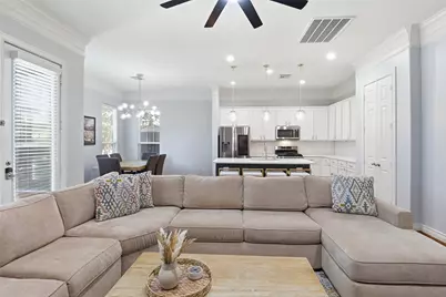 11119 Sherwood Forest Glen Drive, Houston, TX 77043 - Photo 10