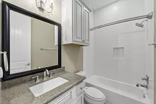 426 W 26th St, Houston, TX 77008 - Photo 6