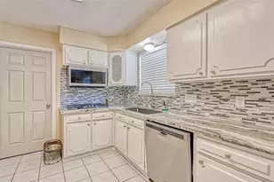 11714 McLain Blvd, Houston, TX 77071 - Photo 4