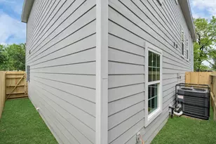 8595 Parkway Dr, Houston, TX 77088 - Photo 24