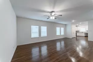 3191 Savannah Rose Dr, Angleton, TX 77515 - Photo 6