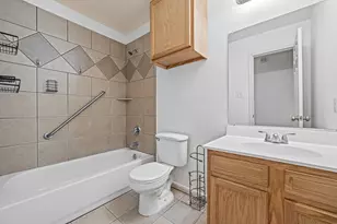 8421 Lawler St, Houston, TX 77051 - Photo 30