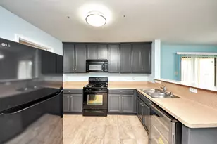 12102 Helvick Cres Ave, Houston, TX 77051 - Photo 6