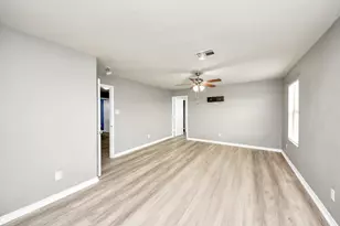 12102 Helvick Cres Ave, Houston, TX 77051 - Photo 18