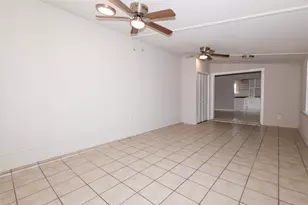 417 N Meinecke St, Bellville, TX 77418 - Photo 20