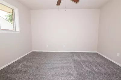 417 N Meinecke Street, Bellville, TX 77418 - Photo 28