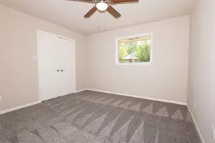 417 N Meinecke St, Bellville, TX 77418 - Photo 26