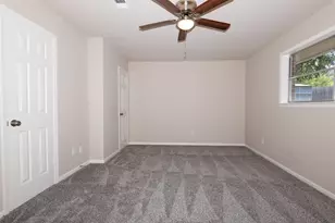 417 N Meinecke St, Bellville, TX 77418 - Photo 30