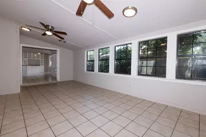 417 N Meinecke Street, Bellville, TX 77418 - Photo 18
