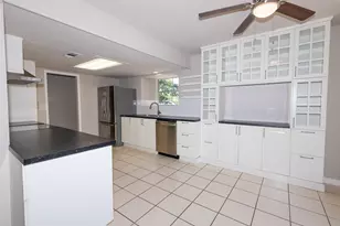 417 N Meinecke St, Bellville, TX 77418 - Photo 6