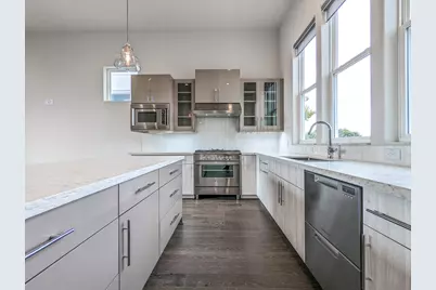 2414 Canal Street #E, Houston, TX 77003 - Photo 2