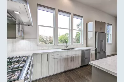 2414 Canal Street #E, Houston, TX 77003 - Photo 8