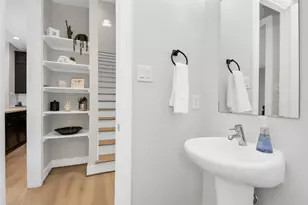 5718 Beall St, Houston, TX 77091 - Photo 10