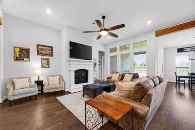 11806 Autumn Leaf Drive, Mont Belvieu, TX 77535 - Photo 8
