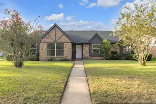 5926 Warm Springs Rd, Houston, TX 77035 - Photo 2