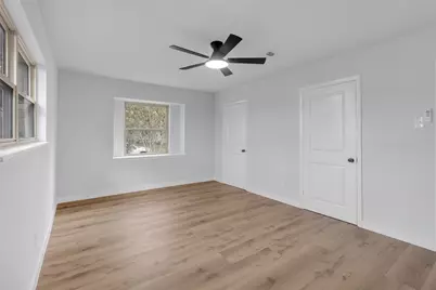5926 Warm Springs Road, Houston, TX 77035 - Photo 12