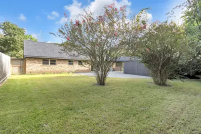 5926 Warm Springs Road, Houston, TX 77035 - Photo 22