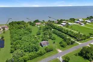 11910 Cedar Gully Rd, Beach City, TX 77523 - Photo 4