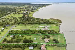 11910 Cedar Gully Rd, Beach City, TX 77523 - Photo 6