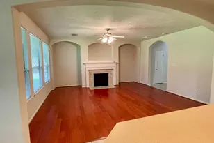 11 Nestlewood Pl, Spring, TX 77382 - Photo 6