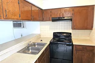 613 Jackson Ave, Bacliff, TX 77518 - Photo 2