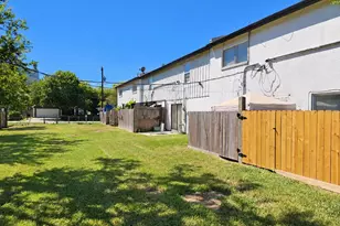 613 Jackson Ave, Bacliff, TX 77518 - Photo 4