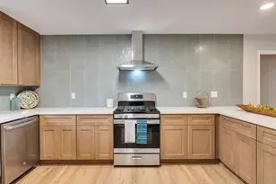 6614 Golfcrest Dr, Galveston, TX 77551 - Photo 6