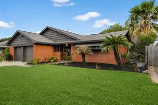 6614 Golfcrest Dr, Galveston, TX 77551 - Photo 32