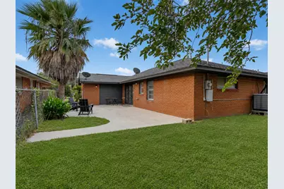 6614 Golf Crest Drive, Galveston, TX 77551 - Photo 28