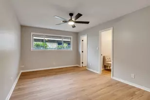 6614 Golfcrest Dr, Galveston, TX 77551 - Photo 22