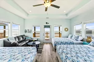 988 Jean St, Gilchrist, TX 77617 - Photo 34