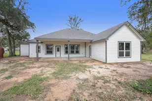 213 Woodhaven, West Columbia, TX 77486 - Photo 18
