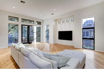 5002 Milam, Houston, TX 77006 - Photo 14