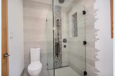 811 E 23rd Street, Houston, TX 77009 - Photo 6