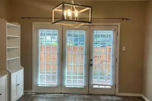 11711 Memorial Dr, Houston, TX 77024 - Photo 6