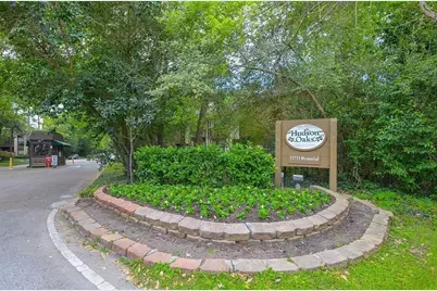 11711 Memorial Drive #563, Houston, TX 77024 - Photo 20