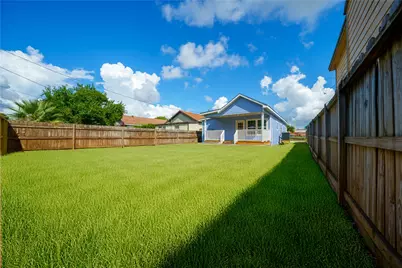 4111 Avenue Q, Galveston, TX 77550 - Photo 28