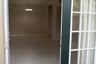 2100 Tanglewilde St, Houston, TX 77063 - Photo 12