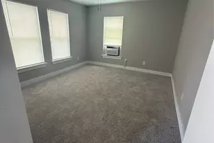 515 Caplin St, Houston, TX 77022 - Photo 10