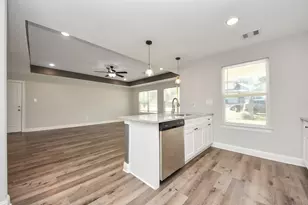 15814 Beechnut Dr, Montgomery, TX 77356 - Photo 12