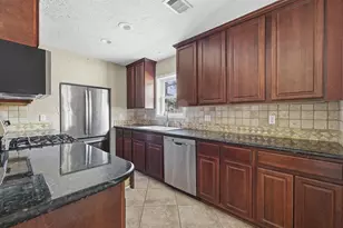 622 Seminole Dr, Kemah, TX 77565 - Photo 8