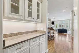 1712 McDuffie St, Houston, TX 77019 - Photo 12