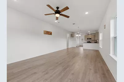 2827 Pine Estate Lane, Houston, TX 77014 - Photo 8