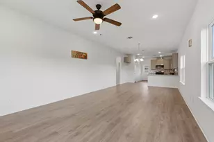 2827 Pne Est Ln, Houston, TX 77014 - Photo 8