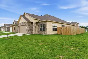 2827 Pne Est Ln, Houston, TX 77014 - Photo 4