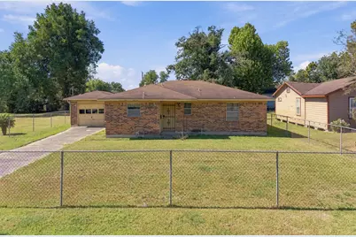 4625 Los Angeles Street, Houston, TX 77026 - Photo 2