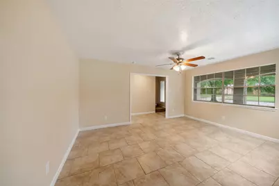 10326 Greencreek Drive, Houston, TX 77070 - Photo 8