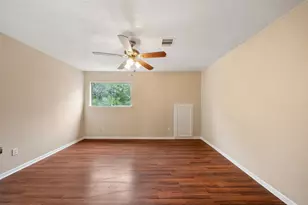 10326 Greencreek Dr, Houston, TX 77070 - Photo 12
