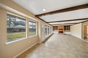 10326 Greencreek Dr, Houston, TX 77070 - Photo 6